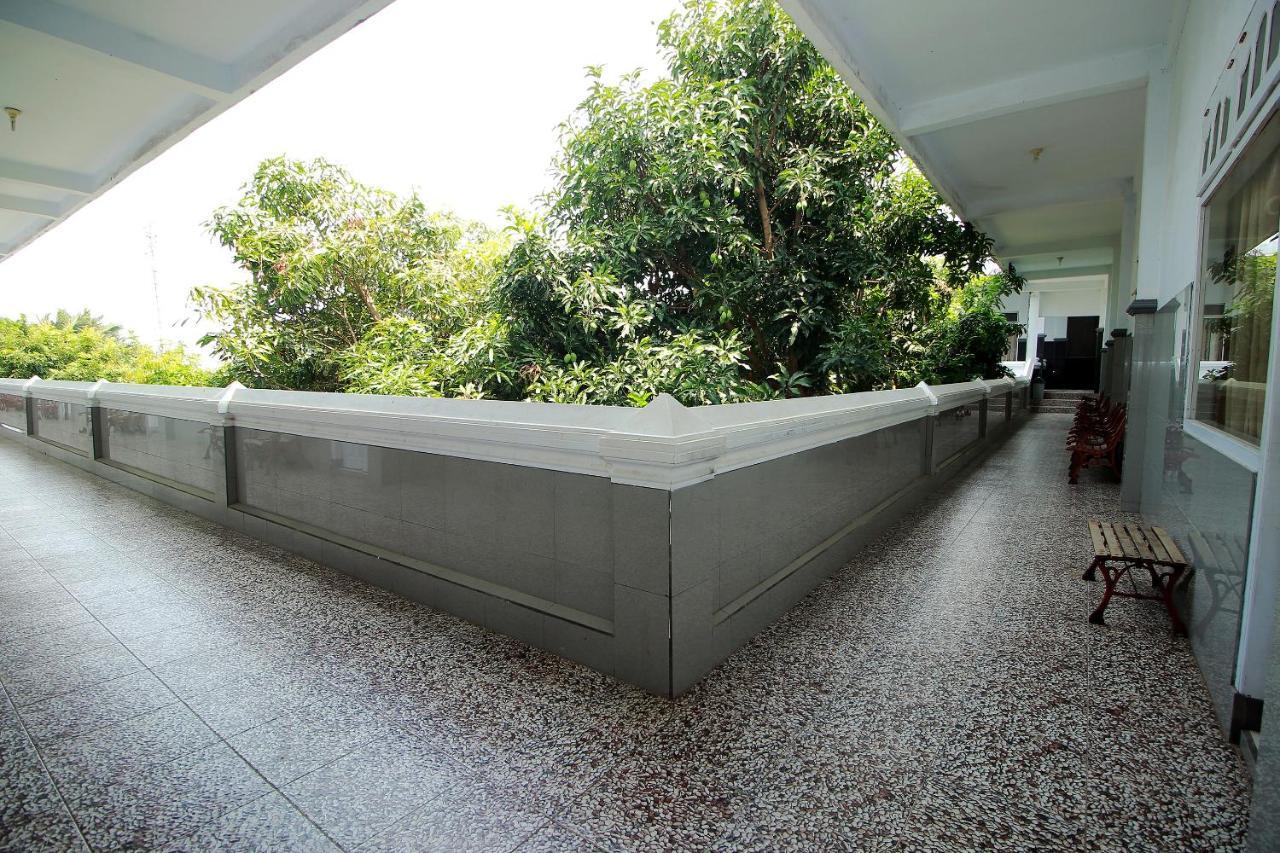 OYO 1669 Hotel Vista Syariah Bengkulu Bagian luar foto