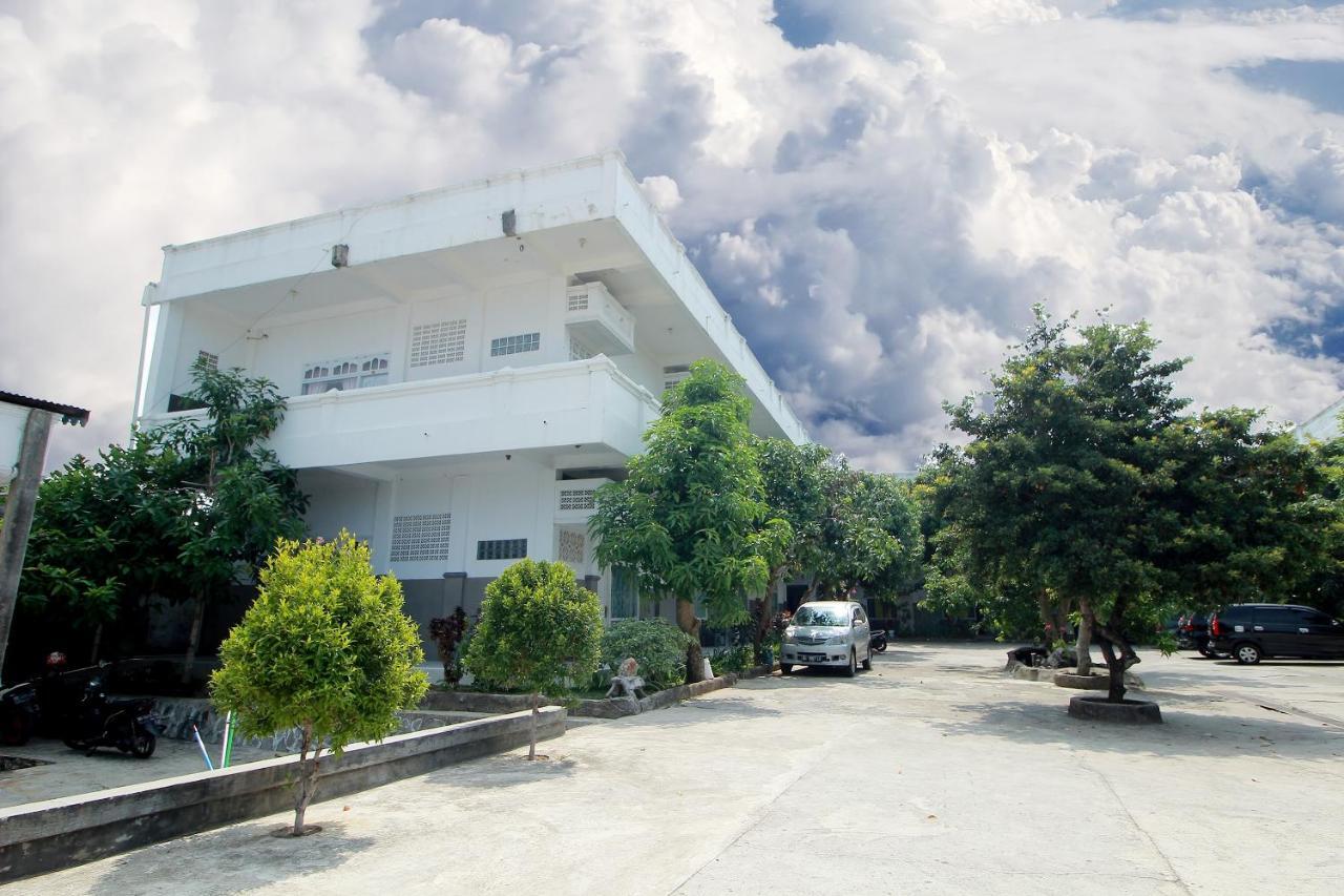 OYO 1669 Hotel Vista Syariah Bengkulu Bagian luar foto